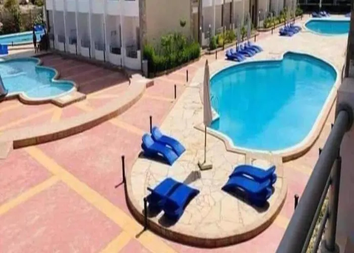 Apartment Lovely Sunny Front, Near Senzo Mall Free Wifi *