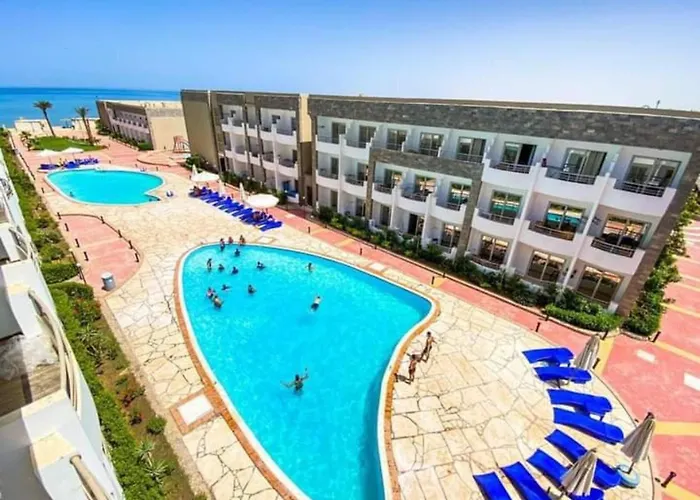 Apartment Lovely Sunny Front, Near Senzo Mall Free Wifi