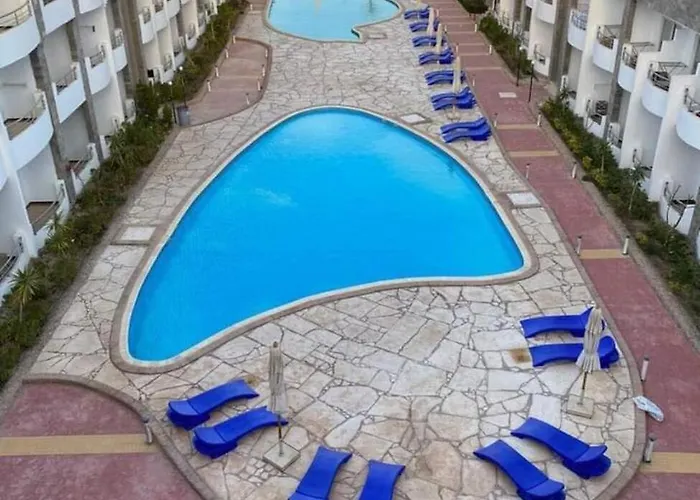 Lovely Sunny Front, Near Senzo Mall Free Wifi