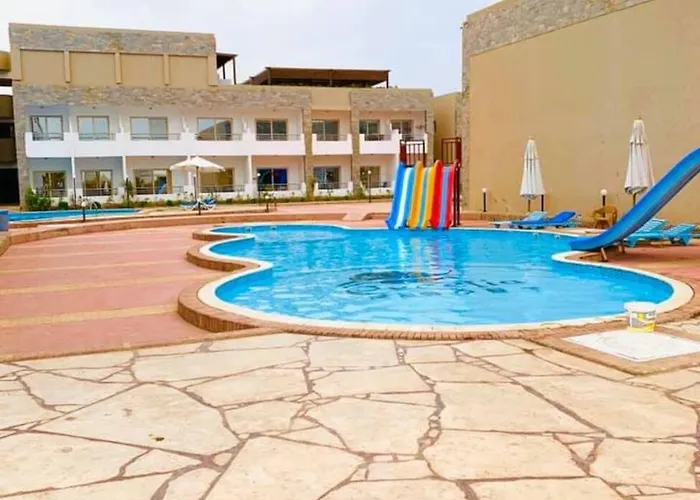 Apartment Lovely Sunny Front, Near Senzo Mall Free Wifi *