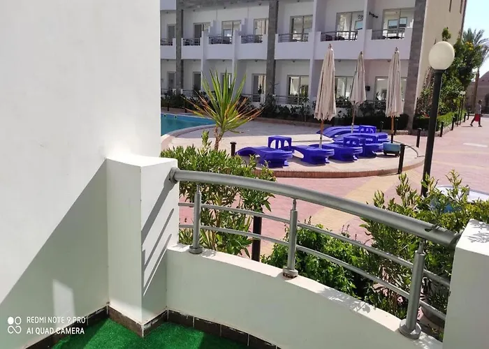 Lovely Sunny Front, Near Senzo Mall Free Wifi * Gurdaka