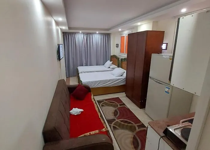 Apartment Lovely Sunny Front, Near Senzo Mall Free Wifi *